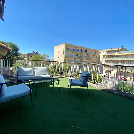 Les Terrasses D'iéna - 2 Avec Parking Privé Appartement